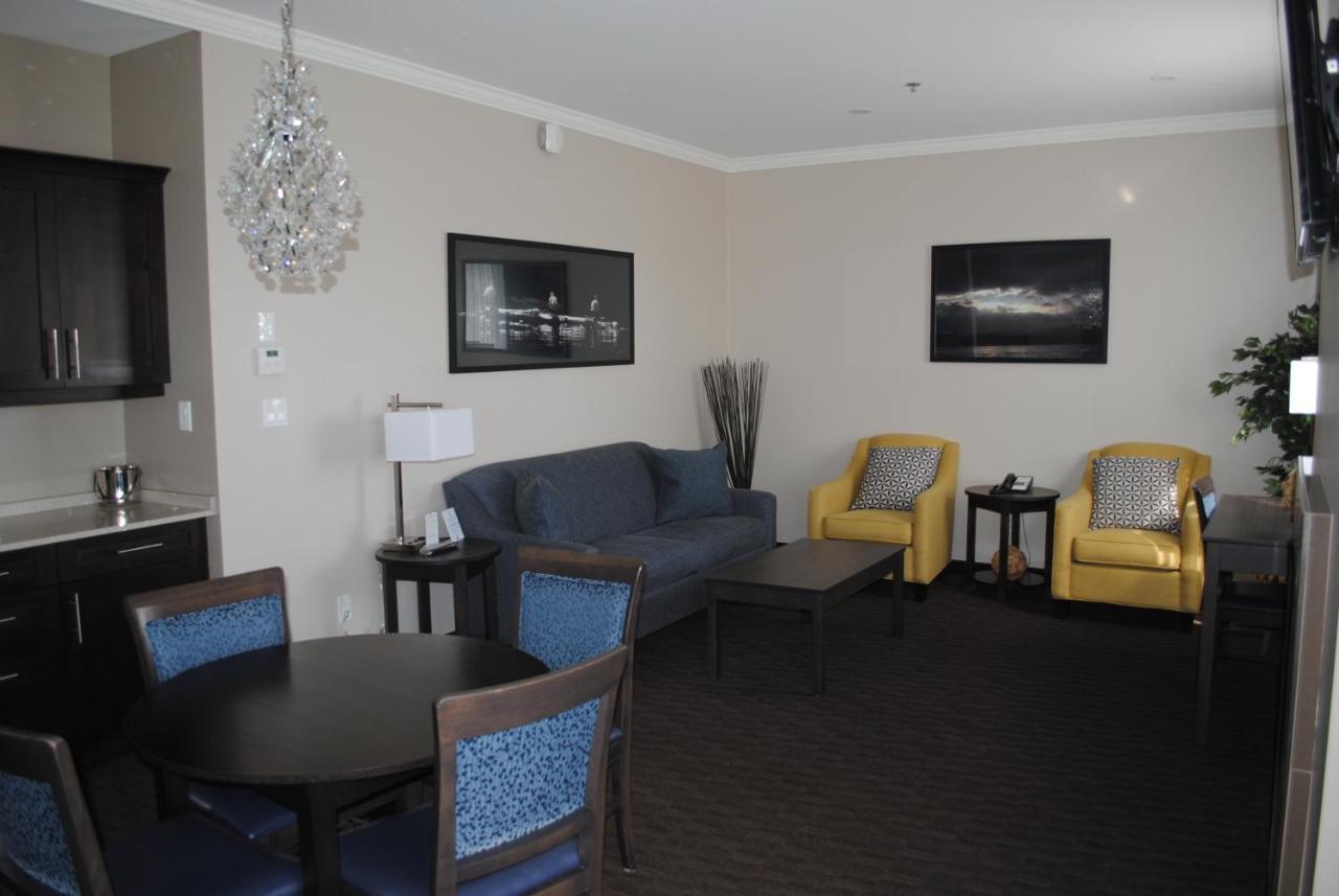 Days Inn & Suites By Wyndham Lindsay Exteriér fotografie