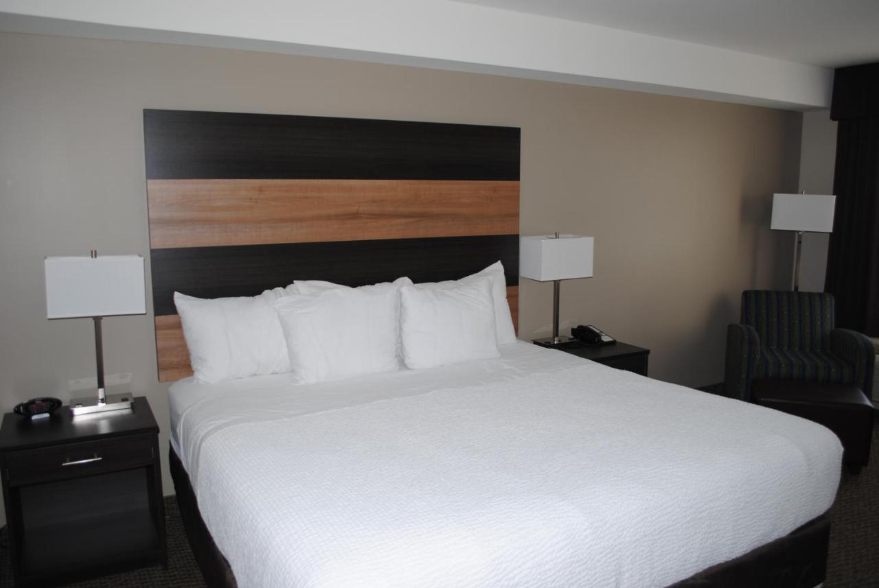 Days Inn & Suites By Wyndham Lindsay Exteriér fotografie