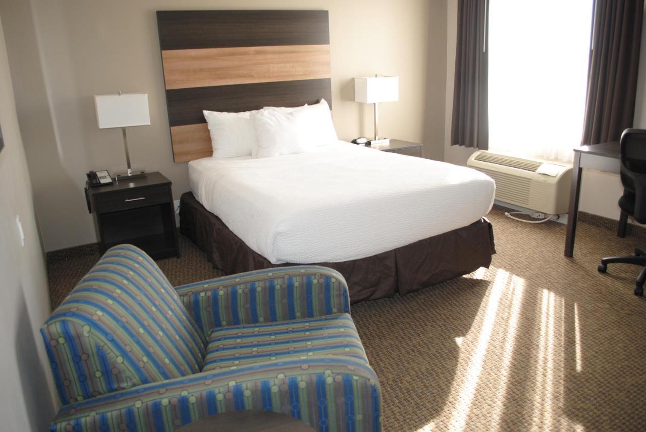 Days Inn & Suites By Wyndham Lindsay Exteriér fotografie